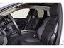 Volvo XC60 T6 Recharge AWD Plus Dark - LONG RANGE - Panorama/schuifdak - IntelliSafe Assist & Surround - 360° Camera - Harman/Kardon audio - Adaptieve LED koplampen - Verwarmde voorstoelen, stuur & achterbank - Parkeersensoren voor & achter - Elektr. bedienb. voorstoelen met geheugen - Draadloze tel. lader - Extra getint glas - 20' LMV