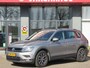 Volkswagen Tiguan 1.5 TSI ACT 150-PK Automaat | Airco | Navi | Wegklapbare Trekhaak | Incl. BOVAG Garantie | Stoelverwarming | Metallic lak |