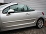 Peugeot 207 CC 1.6 VTi Griffe | Clima | Cruise | Leer | Stoelverwarming | 17 inch |