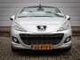 Peugeot 207 CC 1.6 VTi Griffe | Clima | Cruise | Leer | Stoelverwarming | 17 inch |