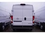 Opel Movano 2.2D 140 pk L2H2 va 299,- p/mnd Navi, Camera Apple Carplay, Cruise Control, Airco ECC, Nieuw 2023, 3-Zits