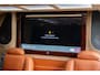 Mercedes-Benz V-klasse 250d VIP | 6 Persoons | Playstation | TV | Massage | Koelkast | Luchtvering | Camera | Lane Assist | Navigatie | Stoelverwarming | 191PK. Cruise Control | Automatische deur.