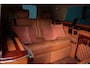 Mercedes-Benz V-klasse 250d VIP | 6 Persoons | Playstation | TV | Massage | Koelkast | Luchtvering | Camera | Lane Assist | Navigatie | Stoelverwarming | 191PK. Cruise Control | Automatische deur.