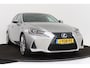 Lexus IS 300h Hybrid | Navigatie | 19" Velgen | PDC V+A | Voorruitverwarming |