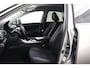 Lexus IS 300h Hybrid | Navigatie | 19" Velgen | PDC V+A | Voorruitverwarming |