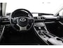 Lexus IS 300h Hybrid | Navigatie | 19" Velgen | PDC V+A | Voorruitverwarming |
