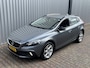 Volvo V40 Cross Country 2.0 D2 Summum | Xenon | Navigatie | Camera | Stoel