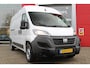 Fiat Ducato 33 2.2 MultiJet 140PK L3H2 | ACHTERUITRIJ CAMERA | APPLE CARPLAY/ANDROID AUTO | 3-ZITS | CRUISE CONTROL | CLIMATE CONTROL | DAB+ RADIO | NIEUWE BUS! | DODEHOEK DETECTIE |
