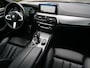 BMW 5-Serie Touring 530i 252pk High Executive M-Sport Automaat Navigatie / LED / Privacy glas / Camera