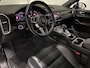 Porsche Cayenne Coupé 3.0 E-Hybrid Platinum Edition 22inc 360°cam ACC Bose Luchtvering LED Sportchrono Panodak Leer+Memo