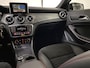 Mercedes-Benz GLA 200 AMG Navi Camera Trekhaak 19inch LM Bi-Xenon Koplampen Stoelverwarming