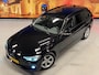 BMW 3-Serie Touring 320i Executive Automaat Navigatie LED PDC
