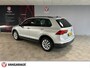 Volkswagen Tiguan 1.5 TSI Life rijklaar incl afl. beurt. en garantie.