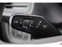 Volkswagen ID. Buzz Cargo Economy Business 79 kWh PREMIE € 9.000,- ex. BTW 268PK / 210kW, Achteruitrijcamera (rear view), Apple Carplay & Android Auto, parkeersensoren voor en achter (pdc), achterdeuren, bijrijdersbank, LED koplampen, adaptive cruise control (acc), climatronic airconditioning, regensensor, zijschuifdeur rechts, 18” SV, elektrisch verstel- en verwarmbare buitenspiegels