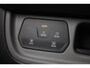 Volkswagen ID. Buzz Cargo Economy Business 79 kWh PREMIE € 9.000,- ex. BTW 268PK / 210kW, Achteruitrijcamera (rear view), Apple Carplay & Android Auto, parkeersensoren voor en achter (pdc), achterdeuren, bijrijdersbank, LED koplampen, adaptive cruise control (acc), climatronic airconditioning, regensensor, zijschuifdeur rechts, 18” SV, elektrisch verstel- en verwarmbare buitenspiegels