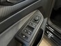 Volkswagen Golf Variant 1.5 eTSI R-Line Virtual | Panorama | LED | Adaptive Cruise | Camera | Navigatie | Stoelverwarming | Apple Carplay Android Auto | Isofix | NAP |