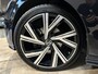 Volkswagen Golf Variant 1.5 eTSI R-Line Virtual | Panorama | LED | Adaptive Cruise | Camera | Navigatie | Stoelverwarming | Apple Carplay Android Auto | Isofix | NAP |