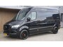 Mercedes-Benz Sprinter 315 1.9 CDI 150pk L2H2 FWD Black Edition Mercedes-Benz Sprinter 315 1.9 CDI 150pk Aut. L2H2 FWD 3-Zits Leder 360-View & Mbux-10 LED Navi DAB 19inch LM *Uniek* 27272km!