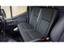 Mercedes-Benz Sprinter 315 1.9 CDI 150pk L2H2 FWD Black Edition Mercedes-Benz Sprinter 315 1.9 CDI 150pk Aut. L2H2 FWD 3-Zits Leder 360-View & Mbux-10 LED Navi DAB 19inch LM *Uniek* 27272km!