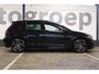 Volkswagen Golf 1.5 TSI Highline Business R | Adaptive cruise control | Climate control | Stoelverwarming | Apple carplay/Android auto | Parkeercamera | Navigatie | DAB | Schuif/kantel dak |