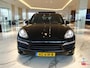 Porsche Cayenne 4.8 S in zeer mooie staat.
