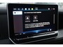Volkswagen Crafter 30 2.0 TDI L3H3 Trendline 140PK / 103kW, BPM vrij, achteruitrijcamera, navigatie- en multimediapakket, achterdeuren met vergrote openingshoek, cruise control, LED-laadruimteverlichting, middelhoog dak (h3), stoelbekleding stof robuust "marathon", parkeersensoren voor en achter (pdc), trekhaak met vaste kogel (inclusief aanhangwagenstabilisator), volwaardig reservewiel (inclusief boordgereedschap en krik), DAB+ ontvanger, Apple Carplay / Android Auto, climatic airconditioning etc.