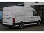 Volkswagen Crafter 30 2.0 TDI L3H3 Trendline 140PK / 103kW, BPM vrij, achteruitrijcamera, navigatie- en multimediapakket, achterdeuren met vergrote openingshoek, cruise control, LED-laadruimteverlichting, middelhoog dak (h3), stoelbekleding stof robuust "marathon", parkeersensoren voor en achter (pdc), trekhaak met vaste kogel (inclusief aanhangwagenstabilisator), volwaardig reservewiel (inclusief boordgereedschap en krik), DAB+ ontvanger, Apple Carplay / Android Auto, climatic airconditioning etc.