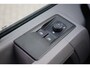 Volkswagen Crafter 30 2.0 TDI L3H3 Trendline 140PK / 103kW, BPM vrij, achteruitrijcamera, navigatie- en multimediapakket, achterdeuren met vergrote openingshoek, cruise control, LED-laadruimteverlichting, middelhoog dak (h3), stoelbekleding stof robuust "marathon", parkeersensoren voor en achter (pdc), trekhaak met vaste kogel (inclusief aanhangwagenstabilisator), volwaardig reservewiel (inclusief boordgereedschap en krik), DAB+ ontvanger, Apple Carplay / Android Auto, climatic airconditioning etc.