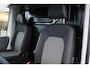 Volkswagen Crafter 30 2.0 TDI L3H3 Trendline 140PK / 103kW, BPM vrij, achteruitrijcamera, navigatie- en multimediapakket, achterdeuren met vergrote openingshoek, cruise control, LED-laadruimteverlichting, middelhoog dak (h3), stoelbekleding stof robuust "marathon", parkeersensoren voor en achter (pdc), trekhaak met vaste kogel (inclusief aanhangwagenstabilisator), volwaardig reservewiel (inclusief boordgereedschap en krik), DAB+ ontvanger, Apple Carplay / Android Auto, climatic airconditioning etc.