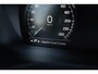 Volvo V60 Cross Country B5 AWD Automaat Pro | Navi | 360 Camera | Stoel-/Achterbank-/Stuurverwarming | Adaptieve Cruise | Standkachel | Full LED Koplampen | BLIS | Harman Kardon Audio | Elek. Stoelen | Dodehoekdetectie | Park Assist | Memory | Getint Glas
