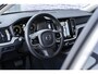 Volvo V60 Cross Country B5 AWD Automaat Pro | Navi | 360 Camera | Stoel-/Achterbank-/Stuurverwarming | Adaptieve Cruise | Standkachel | Full LED Koplampen | BLIS | Harman Kardon Audio | Elek. Stoelen | Dodehoekdetectie | Park Assist | Memory | Getint Glas
