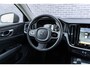 Volvo V60 Cross Country B5 AWD Automaat Pro | Navi | 360 Camera | Stoel-/Achterbank-/Stuurverwarming | Adaptieve Cruise | Standkachel | Full LED Koplampen | BLIS | Harman Kardon Audio | Elek. Stoelen | Dodehoekdetectie | Park Assist | Memory | Getint Glas