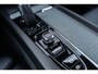 Volvo V60 Cross Country B5 AWD Automaat Pro | Navi | 360 Camera | Stoel-/Achterbank-/Stuurverwarming | Adaptieve Cruise | Standkachel | Full LED Koplampen | BLIS | Harman Kardon Audio | Elek. Stoelen | Dodehoekdetectie | Park Assist | Memory | Getint Glas