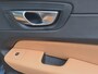 Volvo XC60 2.0 Recharge T8 AWD R-Design | Pano|  Harman/Kardon | Navigatie | Automaat | Leer | HUD | Camera | 19'' LM