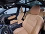 Volvo XC60 2.0 Recharge T8 AWD R-Design | Pano|  Harman/Kardon | Navigatie | Automaat | Leer | HUD | Camera | 19'' LM