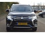 Mitsubishi Outlander 2.0 PHEV Premium 203PK 4WD | NL-Auto | Camera | Trekhaak | Carplay | Standkachel | Keyless | Stoel- & stuurverwarming | Allweathers | LED / Xenon