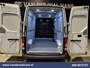 Volkswagen Crafter 2.0 TDI 140pk L3H3 L2H2 Euro6 Airco | Navigatie | Apple Carplay | Cruisecontrol Android Auto, Bijrijdersbank, 3000kg trekvermogen