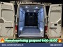 Volkswagen Crafter 2.0 TDI 140pk L3H3 L2H2 Euro6 Airco | Navigatie | Apple Carplay | Cruisecontrol Android Auto, Bijrijdersbank, 3000kg trekvermogen, zilver