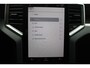 Volkswagen Amarok 2.0 TDI 205PK 4Motion STYLE AUTOMAAT | 3500KG TREKGEWICHT! | ELEKTRISCH VERSTELBARE STOELEN | TREEPLANKEN/OPZETBEUGELS | TREKHAAK | STOEL/STUUR VERWARMING | 18" LICHTMETALEN VELGEN | LED MATRIX KOPLAMPEN | 4X4 | ADAPTIVE CRUISE CONTROL | APPLE CARPLAY/ANDROID DODEHOEK DETECTIE |