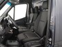 Mercedes-Benz Sprinter 319 CDI L2 H2 Select | Aut. | Navigatie | Airco | Stoelverwarming | Achteruitrijcamera | Distronic | Dodehoekassistent | Geveerde Comfortstoel en bijrijdersbank | Trekhaakvoorbereiding 3500kg | Certified |