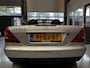 Mercedes-Benz SLK 200, Leer