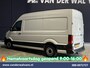 Volkswagen Crafter 2.0 TDI 141pk L3H3 (L2H2) Euro6 Airco | Massagestoel | Camera | Apple Carplay | Cruisecontrol Chauffeursstoel, Android Auto, 2800kg trekvermogen