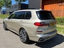 BMW X7 M50d G07 Grijs kenteken, individual, 3500kg trekhaak, B&W grijskenteken (X5)
