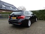 BMW 3-Serie Touring 318i High Executive. Lederen bekleding,NAP.