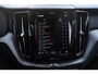 Volvo XC60 T6 Plug-in hybrid AWD Plus Dark | Pano. dak | 360 Camera | 21 inch | Harman Kardon | Head-up Display | Donker Glas | Power Seats |