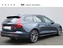 Volvo V60 B3 Mild Hybrid Momentum Advantage | Lederen Bekleding | Adaptieve Cruise Control Met Pilot Assist | Stuurverwarming | Stoelverwarming | Parkeersensoren Voor & Achter | Achteruitrijcamera | DAB+| Apple CarPlay/Android Auto | 17" Lichtmetalen Velgen | Connected Services Met Volvo On Call