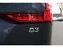 Volvo V60 B3 Mild Hybrid Momentum Advantage | Lederen Bekleding | Adaptieve Cruise Control Met Pilot Assist | Stuurverwarming | Stoelverwarming | Parkeersensoren Voor & Achter | Achteruitrijcamera | DAB+| Apple CarPlay/Android Auto | 17" Lichtmetalen Velgen | Connected Services Met Volvo On Call