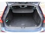 Volvo V60 B3 Mild Hybrid Momentum Advantage | Lederen Bekleding | Adaptieve Cruise Control Met Pilot Assist | Stuurverwarming | Stoelverwarming | Parkeersensoren Voor & Achter | Achteruitrijcamera | DAB+| Apple CarPlay/Android Auto | 17" Lichtmetalen Velgen | Connected Services Met Volvo On Call