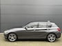 BMW 1-Serie 118i Corporate Lease Executive | 17"Lichtmetalen Velgen | Climate Control| Navigatie | Led Koplampen |