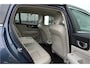 Volvo V60 2.0 T5 Inscription Pilot Assist | Memory stoel | Leer | Trekhaak wegklap | Stoelverwarming | Hout inleg | a.Camera | Carplay